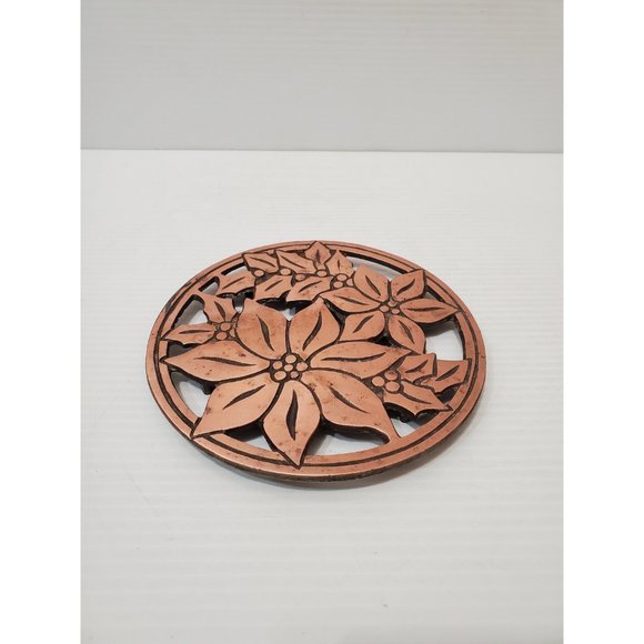 Beautiful leafs design cast copper circular round trivet.Trivet - Pot ho… - Picture 2 of 10
